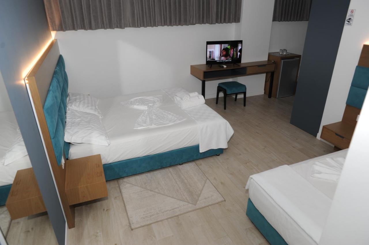 Domus Hotel & Apartments Shëngjin Eksteriør billede