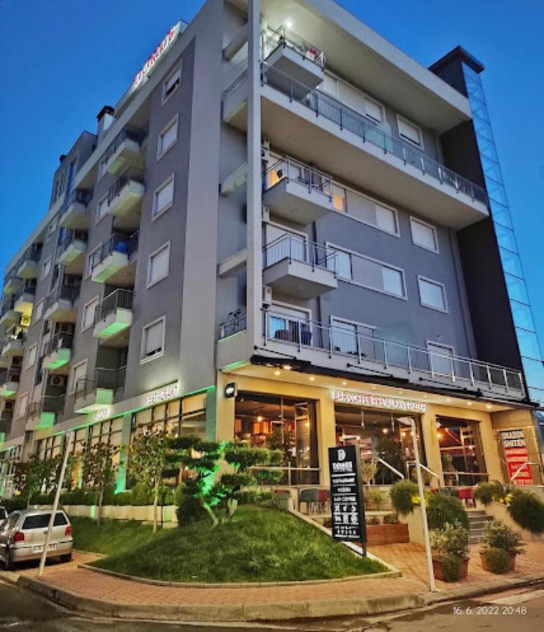 Domus Hotel & Apartments Shëngjin Eksteriør billede