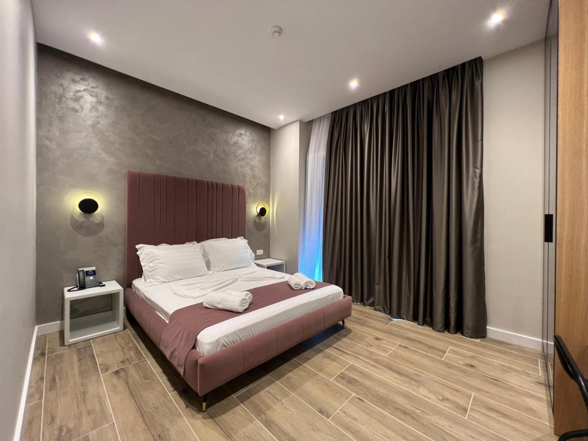 Domus Hotel & Apartments Shëngjin Eksteriør billede