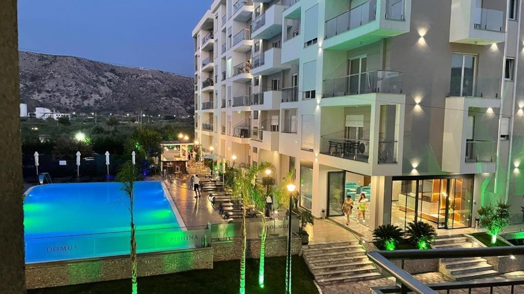 Domus Hotel & Apartments Shëngjin Eksteriør billede