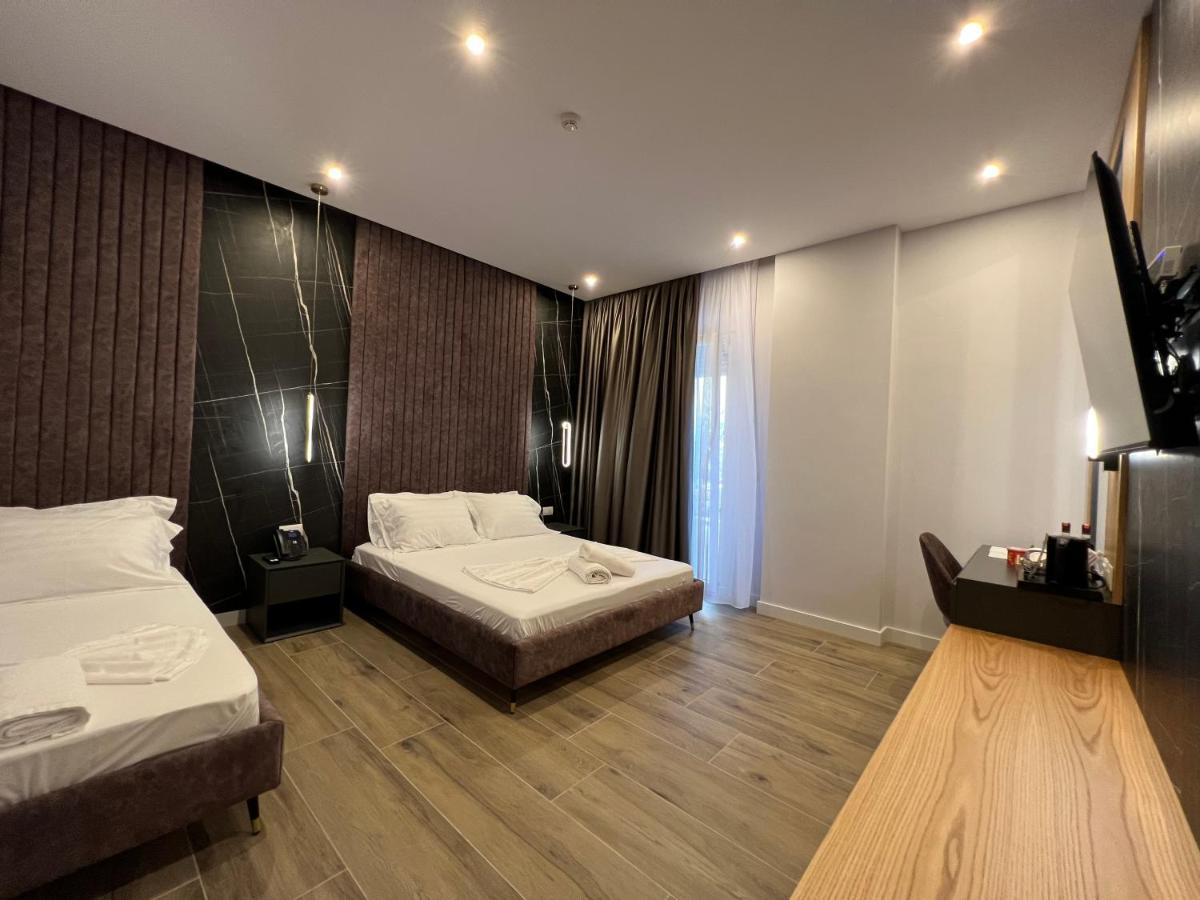 Domus Hotel & Apartments Shëngjin Eksteriør billede