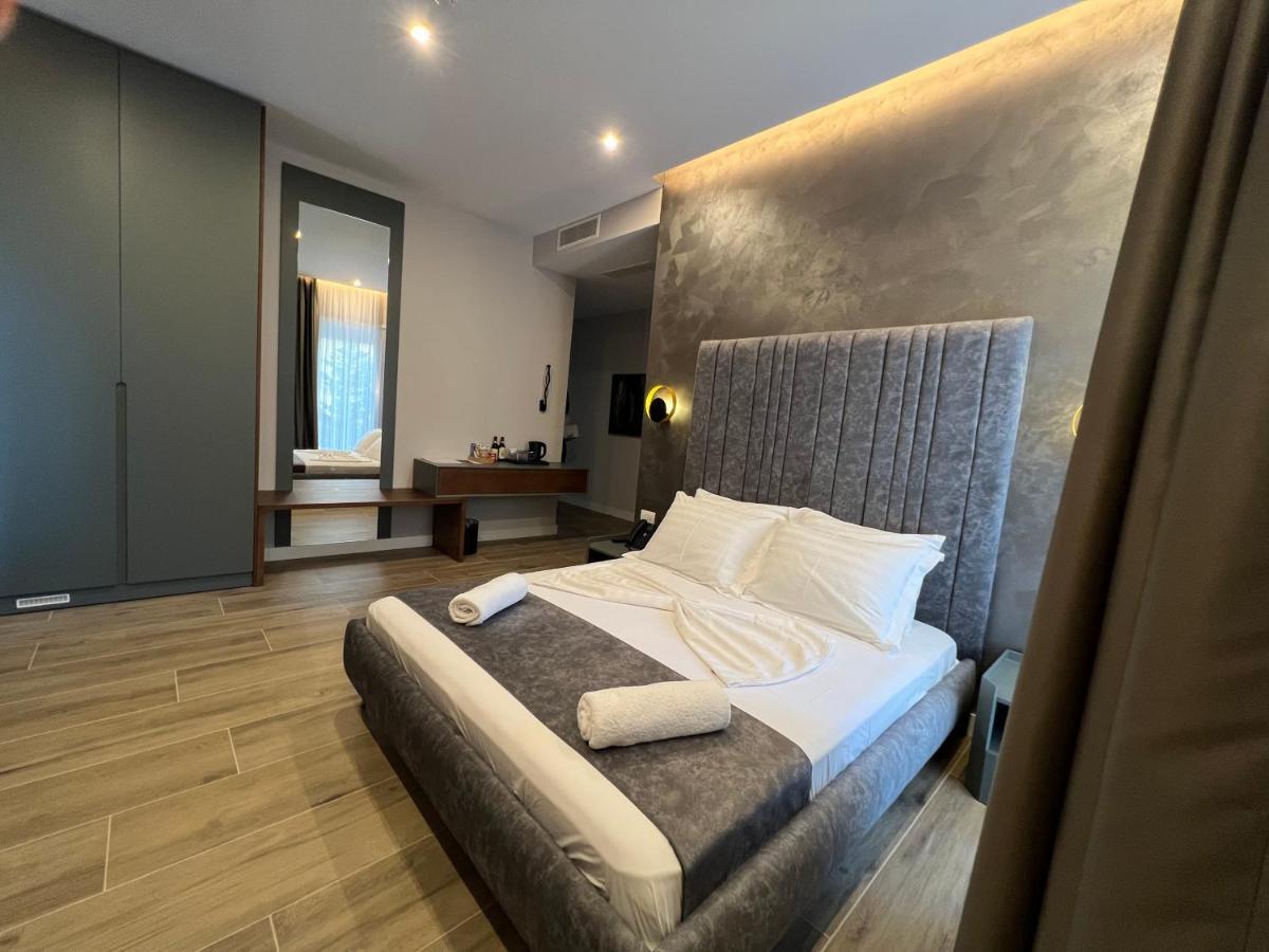 Domus Hotel & Apartments Shëngjin Eksteriør billede