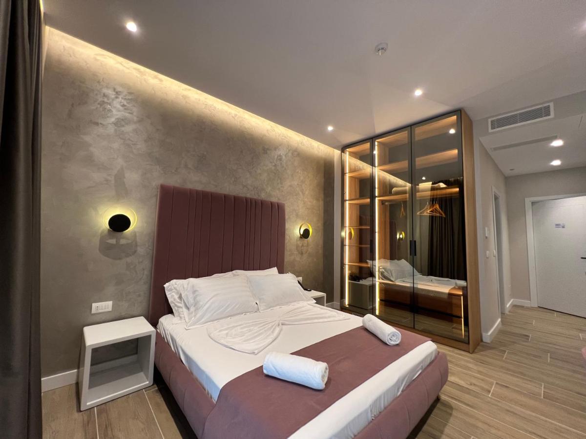 Domus Hotel & Apartments Shëngjin Eksteriør billede