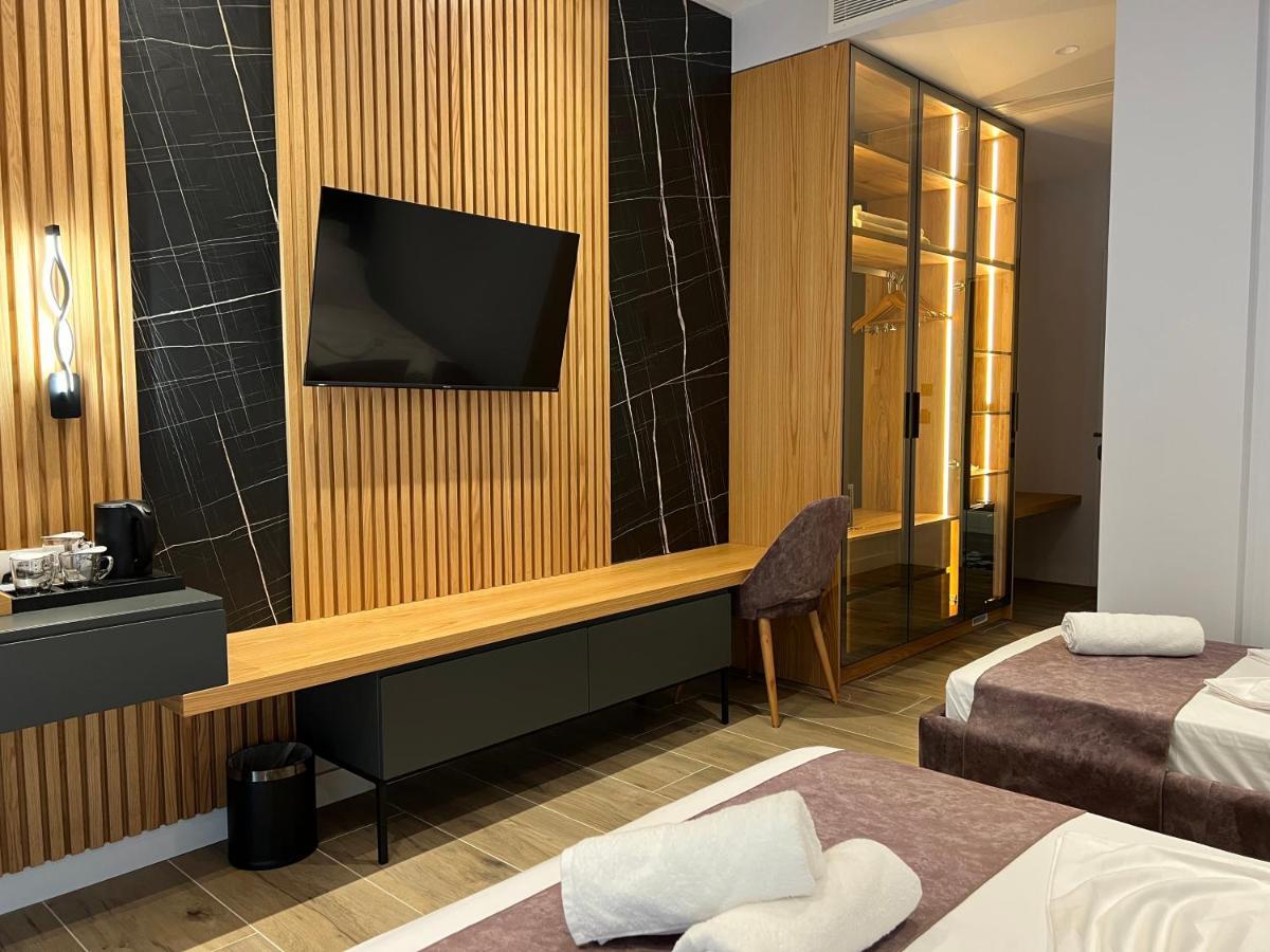 Domus Hotel & Apartments Shëngjin Eksteriør billede