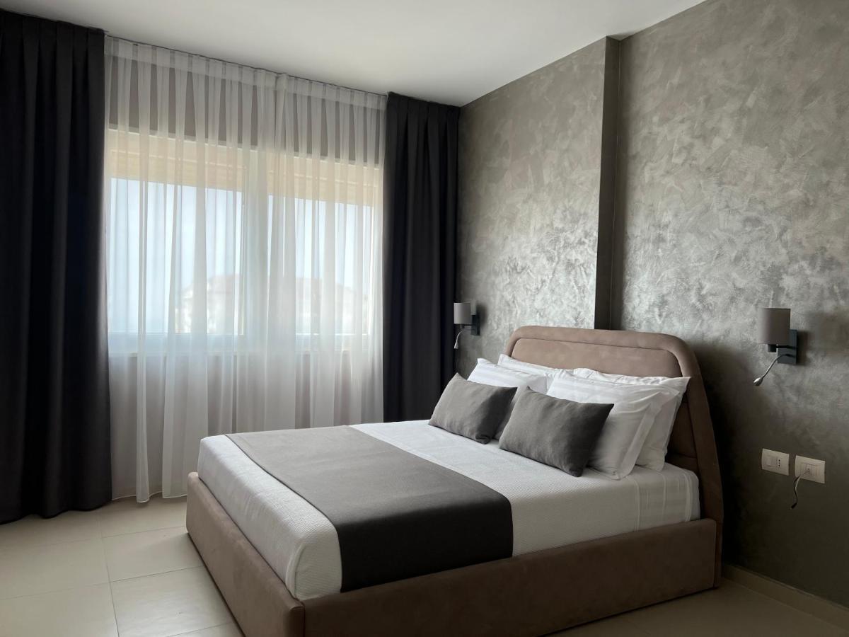 Domus Hotel & Apartments Shëngjin Eksteriør billede